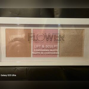 Flower Beauty Contouring Palette - Pink and Gold